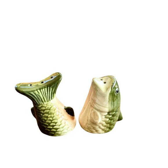 Bass Fish-Shaped Ceramic Salt & Pepper Shaker Set - Picture 2 of 7